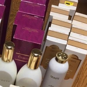 Mary Kay TRIBUTE MOUSSE 10 SHOWER GEL 9 POWDER 4